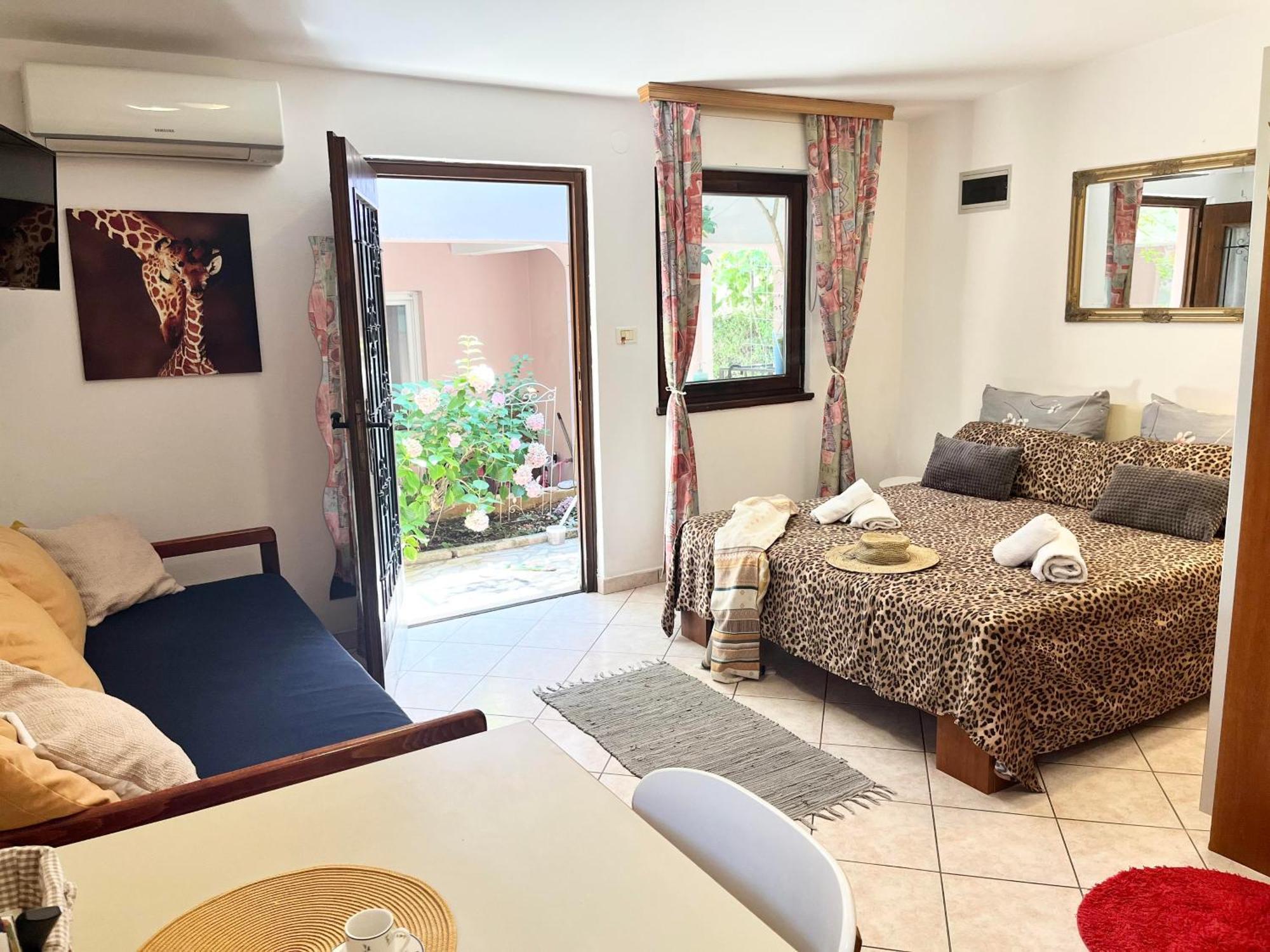 Biba Apartments Pula Luaran gambar